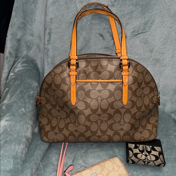 Coach Bundle - Picture 5 of 16